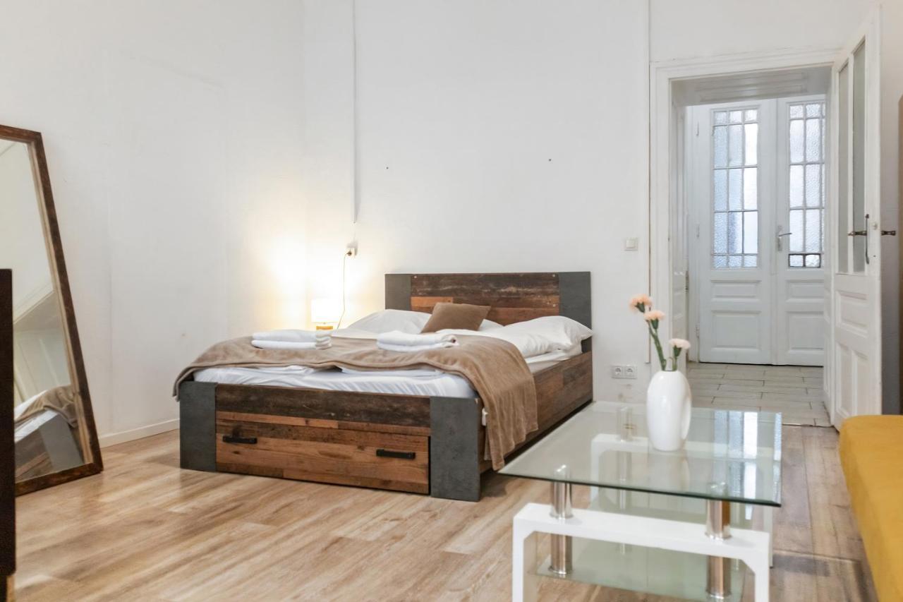 Vibrant 1Br - Ideal Long Stay Accommodation Wenen Buitenkant foto